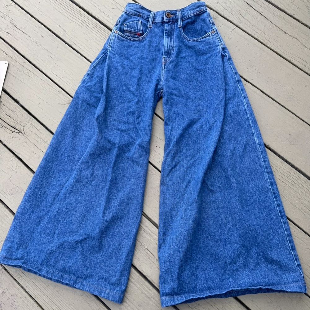 Diesel Flare Wide-Leg High Rise Blue Jeans size 27